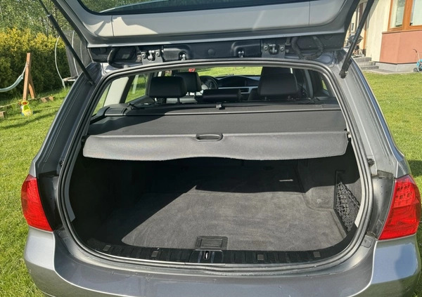 BMW Seria 3 cena 24900 przebieg: 182000, rok produkcji 2011 z Tuszyn małe 781
